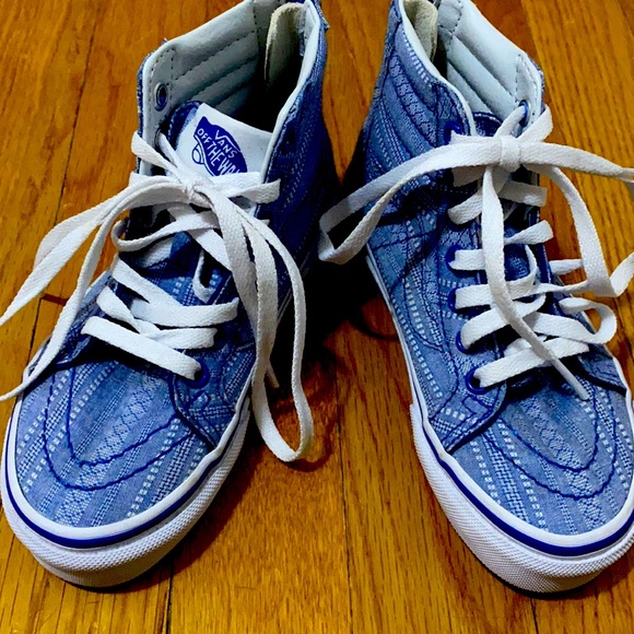 Boys high top Vans - Sz 11 - Picture 1 of 3